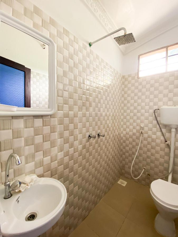 Lighthouse Guesthouse Nungwi Ngoại thất bức ảnh